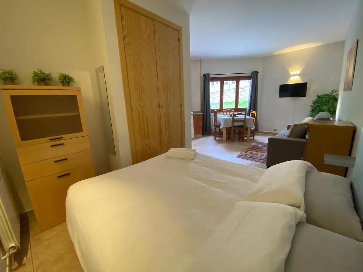 Estudio encantador 2 camas, Netflix y WiFi, Relax y confort Canillo Apartamento